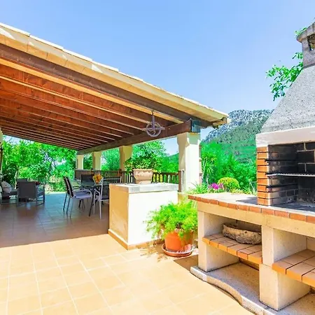 Pep, Con Piscina En *