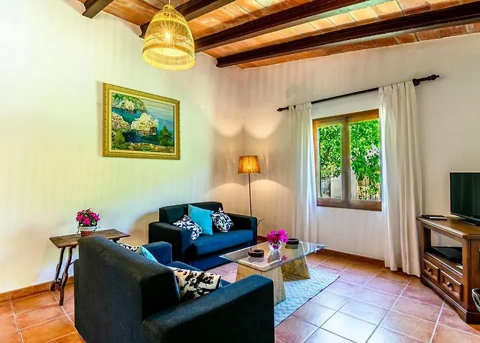 Pep, Con Piscina En Ferienhaus *