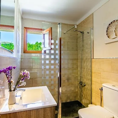 Pep, Con Piscina En Ferienhaus