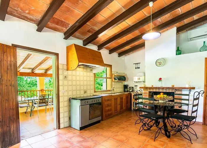 Pep, Con Piscina En *