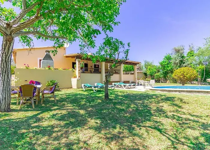 Feriehus Pep, Con Piscina En